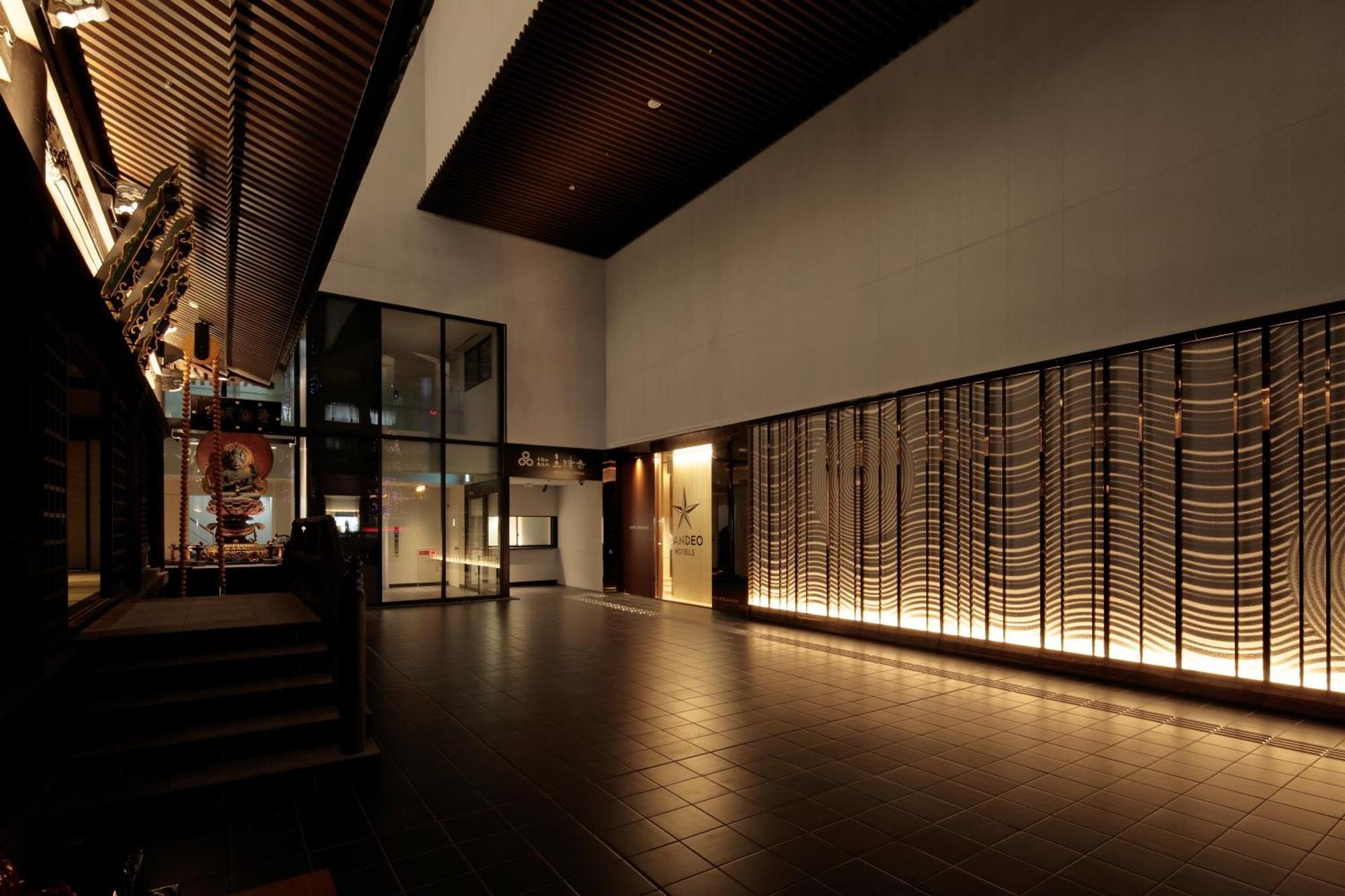 Candeo Hotels Osaka Shinsaibashi Exterior photo